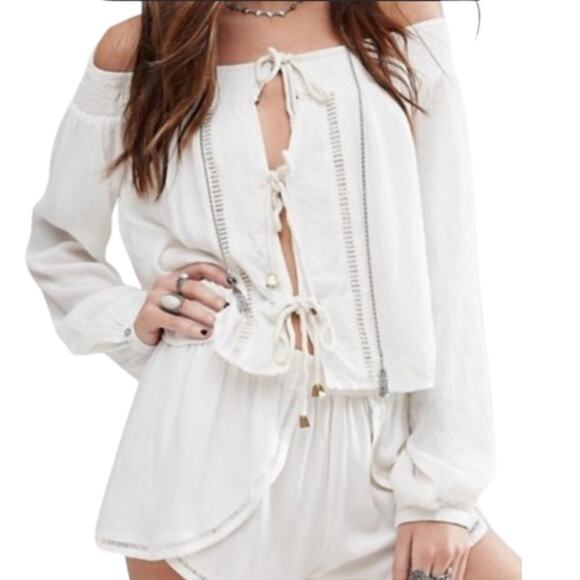 Lovers + Friends | Tie Front Off Shoulder Top NWT Size Small - Picture 1 of 1
